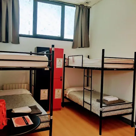 Akelarre Hostel