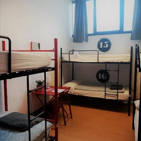 Hostel Akelarre Μπιλμπάο