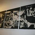 Akelarre Hostel *
